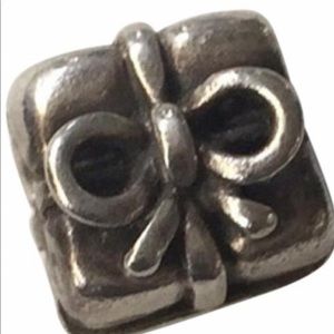 Pandora Perfect Present Charm 💠